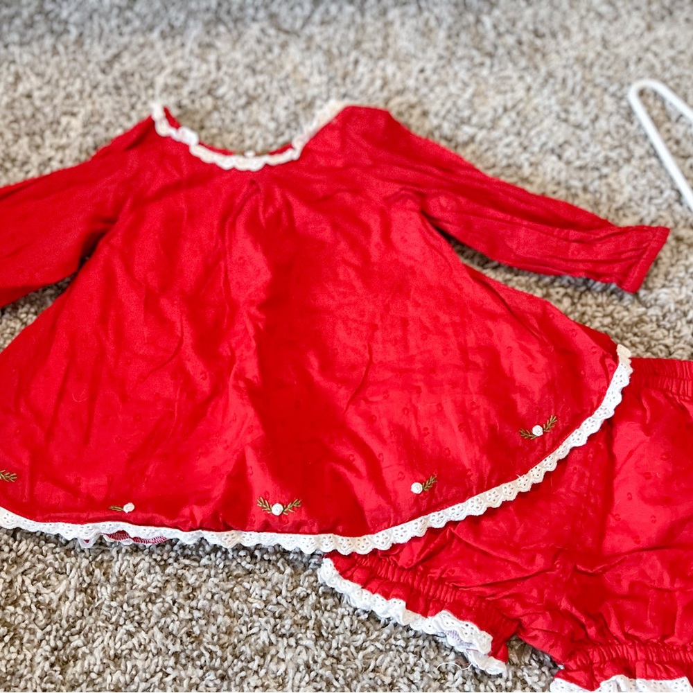 WDW 18m Red House Tunic Set
